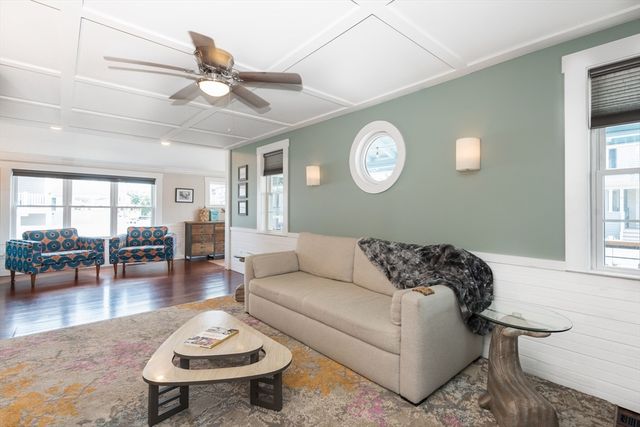 3 Lincoln Street, Hull, MA 02045