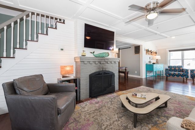 3 Lincoln Street, Hull, MA 02045