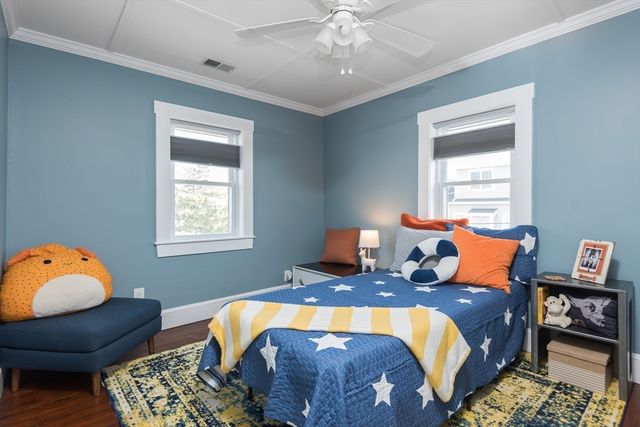 3 Lincoln Street, Hull, MA 02045