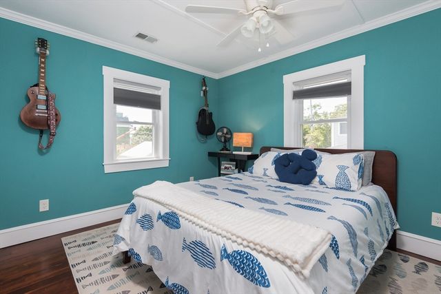 3 Lincoln Street, Hull, MA 02045