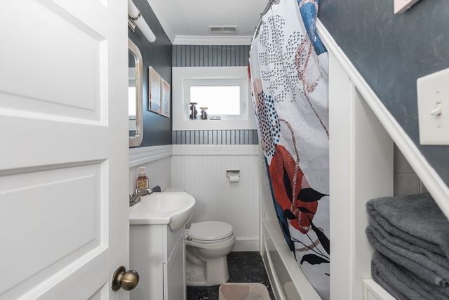 3 Lincoln Street, Hull, MA 02045