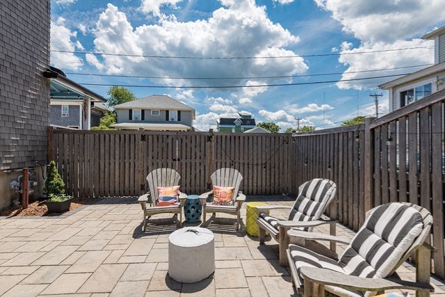 3 Lincoln Street, Hull, MA 02045