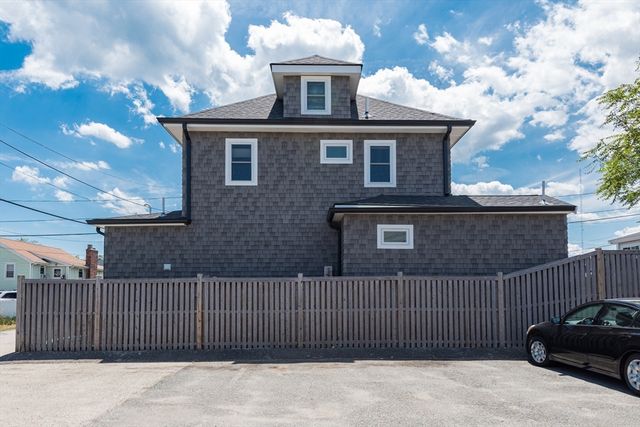 3 Lincoln Street, Hull, MA 02045