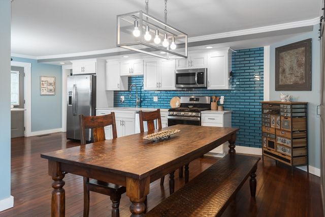 3 Lincoln Street, Hull, MA 02045