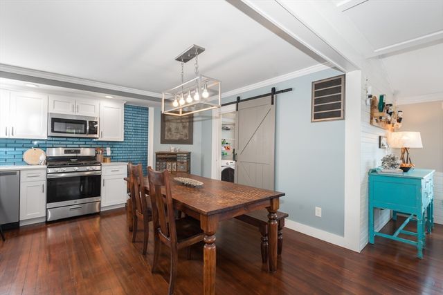 3 Lincoln Street, Hull, MA 02045