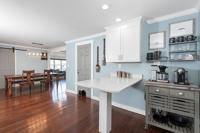 3 Lincoln Street, Hull, MA 02045