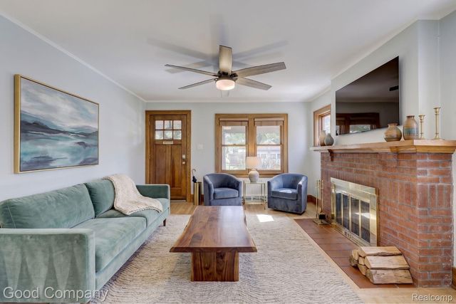 419 E 5th Street, Royal Oak, MI 48067