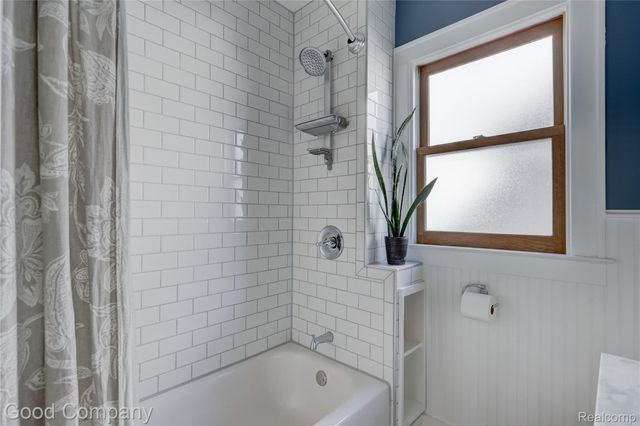419 E 5th Street, Royal Oak, MI 48067