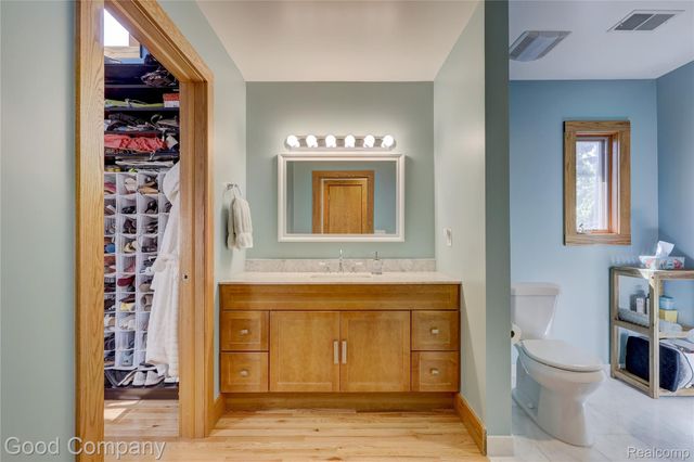 419 E 5th Street, Royal Oak, MI 48067