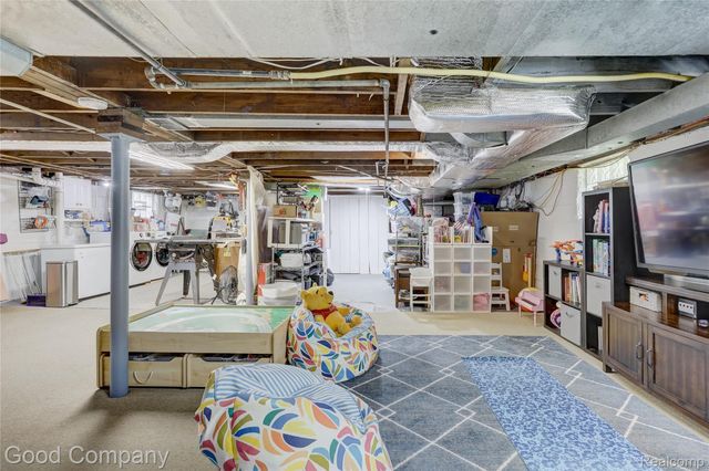 419 E 5th Street, Royal Oak, MI 48067