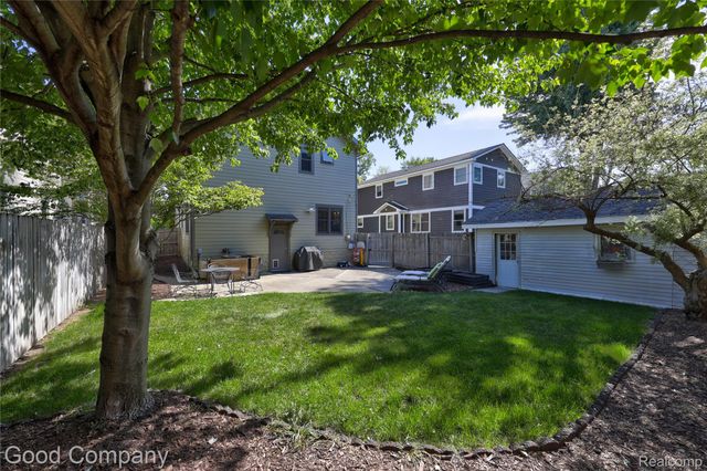419 E 5th Street, Royal Oak, MI 48067