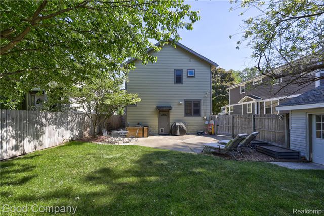 419 E 5th Street, Royal Oak, MI 48067