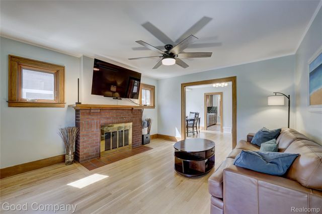 419 E 5th Street, Royal Oak, MI 48067