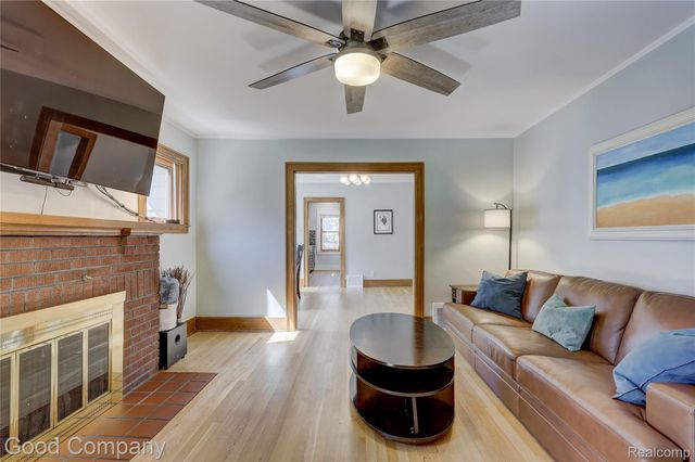 419 E 5th Street, Royal Oak, MI 48067