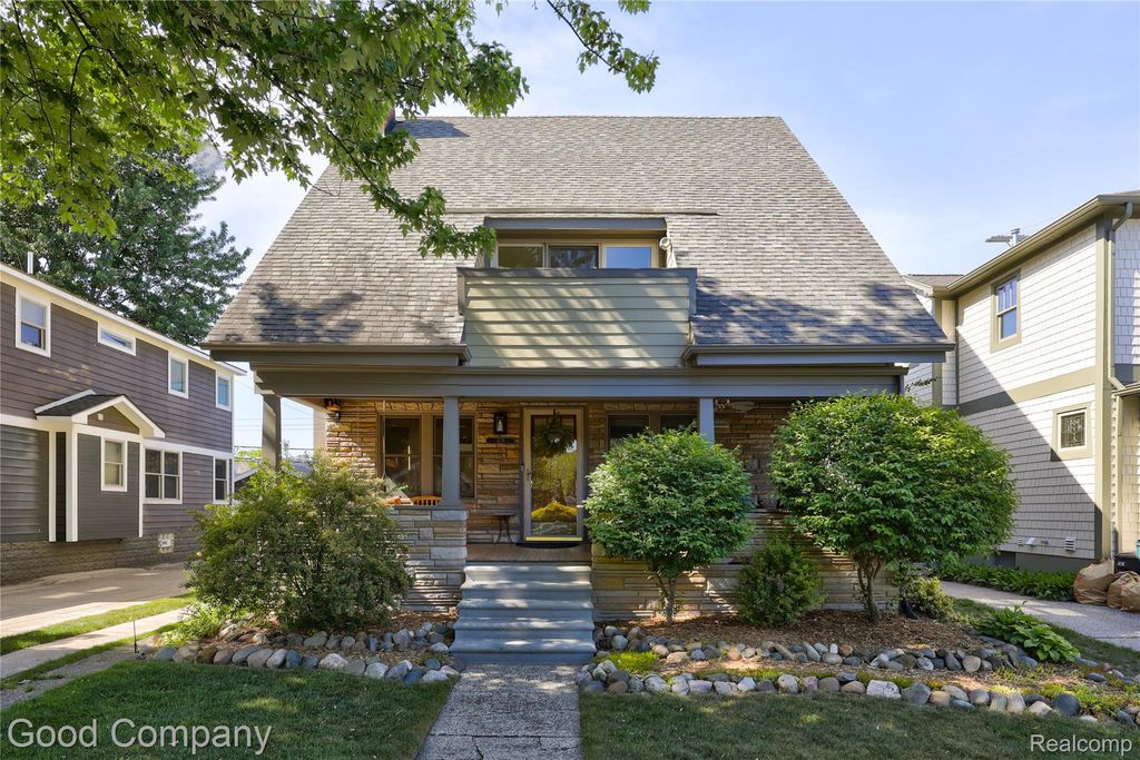 419 E 5th Street, Royal Oak, MI 48067
