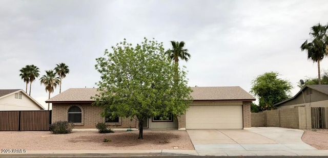 2111 N BULLMOOSE Drive, Chandler, AZ 85224