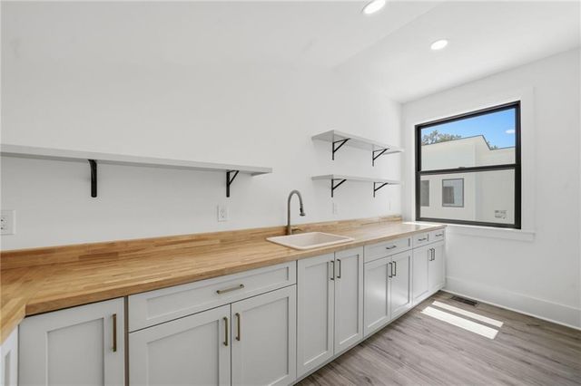 419 Westside Drive, Roswell, GA 30075