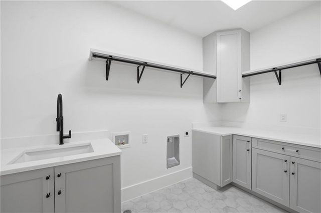 419 Westside Drive, Roswell, GA 30075