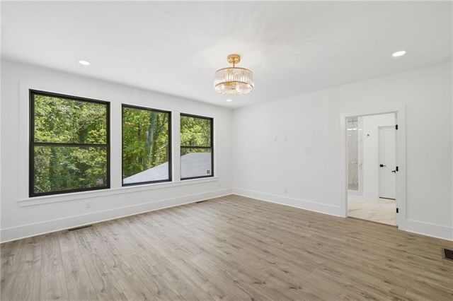 419 Westside Drive, Roswell, GA 30075
