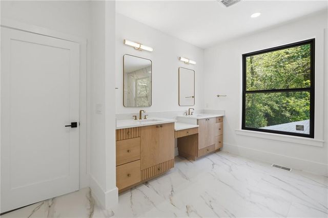 419 Westside Drive, Roswell, GA 30075