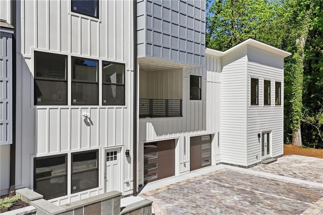 419 Westside Drive, Roswell, GA 30075