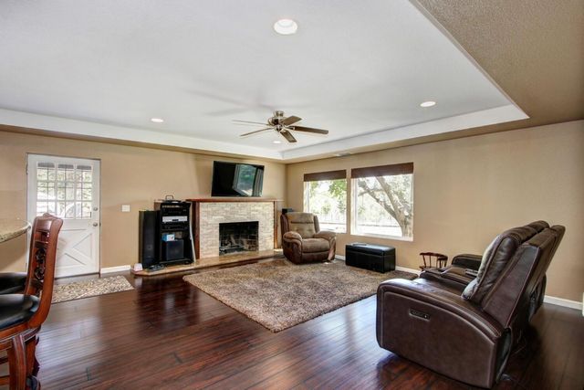 3840 Valle Vista Rd, Carmichael, CA 95608