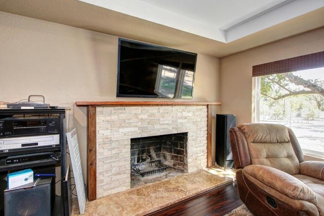 3840 Valle Vista Rd, Carmichael, CA 95608