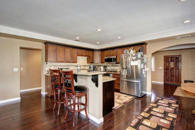 3840 Valle Vista Rd, Carmichael, CA 95608