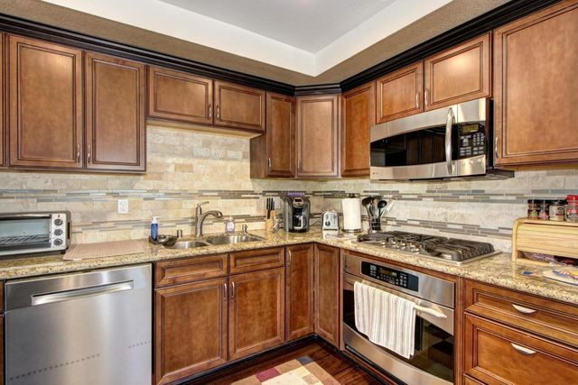 3840 Valle Vista Rd, Carmichael, CA 95608