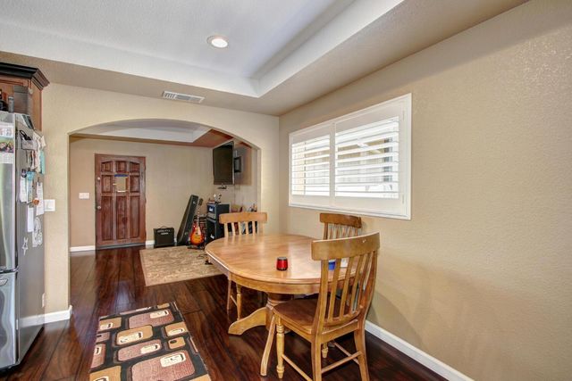 3840 Valle Vista Rd, Carmichael, CA 95608