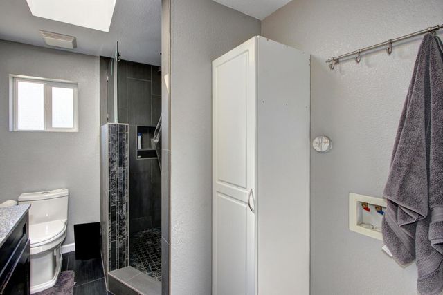 3840 Valle Vista Rd, Carmichael, CA 95608