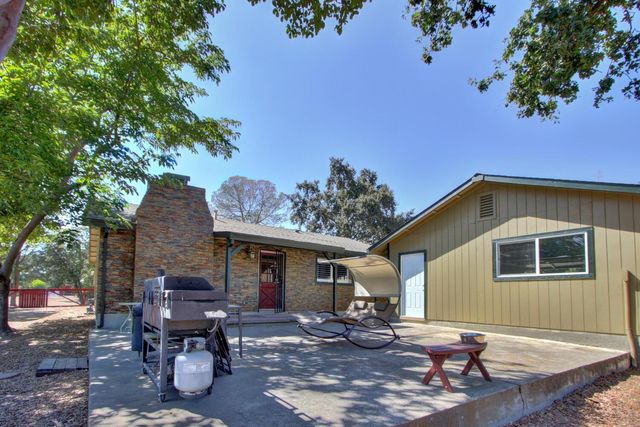 3840 Valle Vista Rd, Carmichael, CA 95608