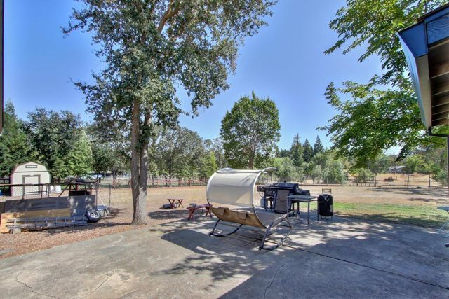 3840 Valle Vista Rd, Carmichael, CA 95608
