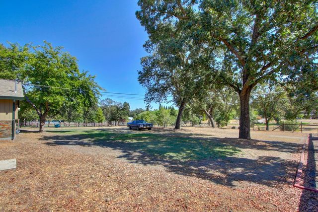 3840 Valle Vista Rd, Carmichael, CA 95608