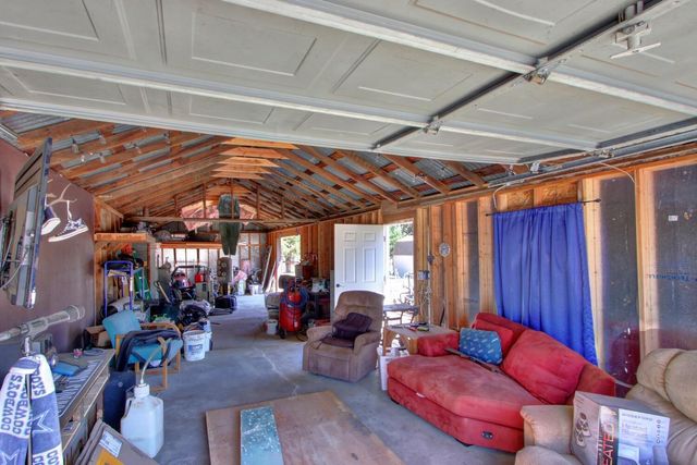 3840 Valle Vista Rd, Carmichael, CA 95608
