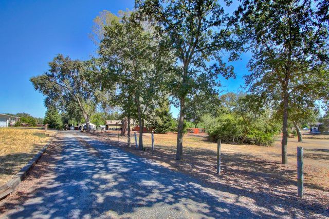 3840 Valle Vista Rd, Carmichael, CA 95608