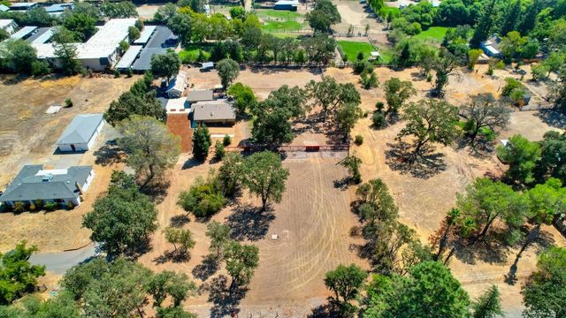3840 Valle Vista Rd, Carmichael, CA 95608