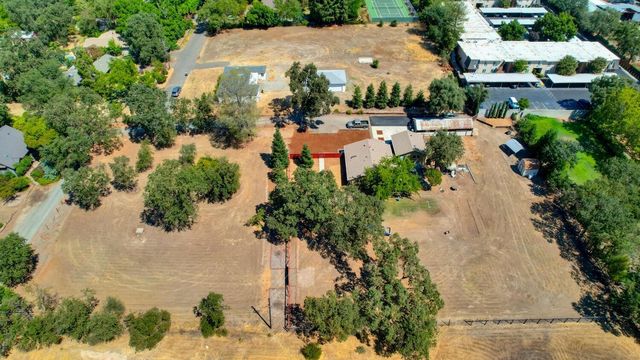 3840 Valle Vista Rd, Carmichael, CA 95608