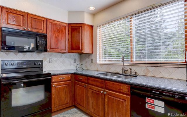 6978 Noble Court, Arvada, CO 80007