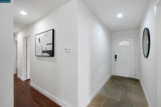 5506 Florida Dr, Concord, CA 94521