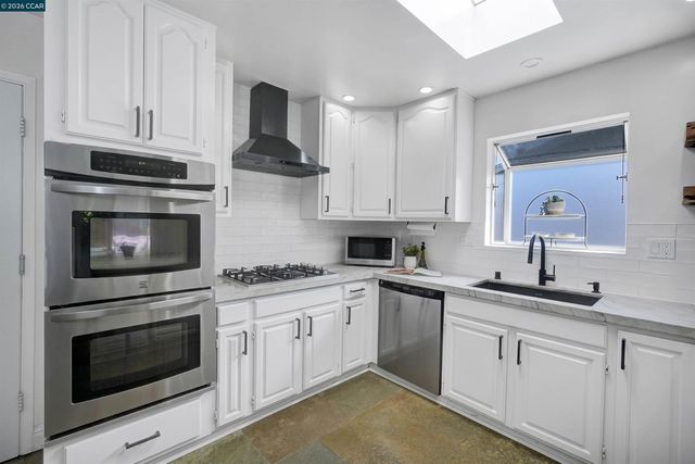 5506 Florida Dr, Concord, CA 94521