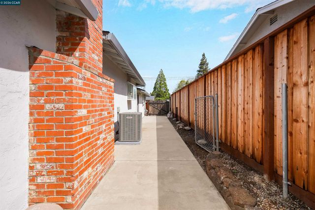 5506 Florida Dr, Concord, CA 94521