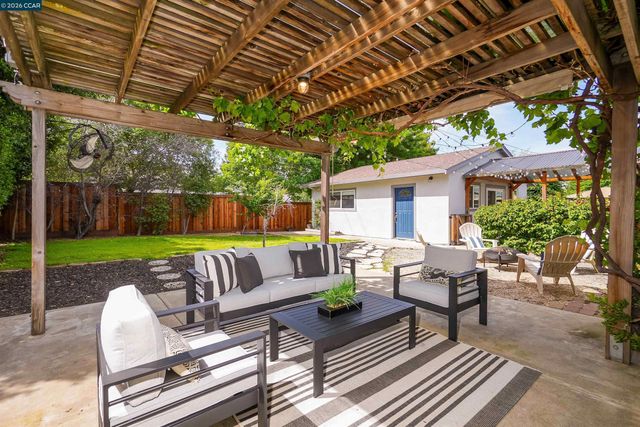 5506 Florida Dr, Concord, CA 94521