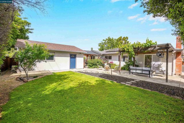 5506 Florida Dr, Concord, CA 94521