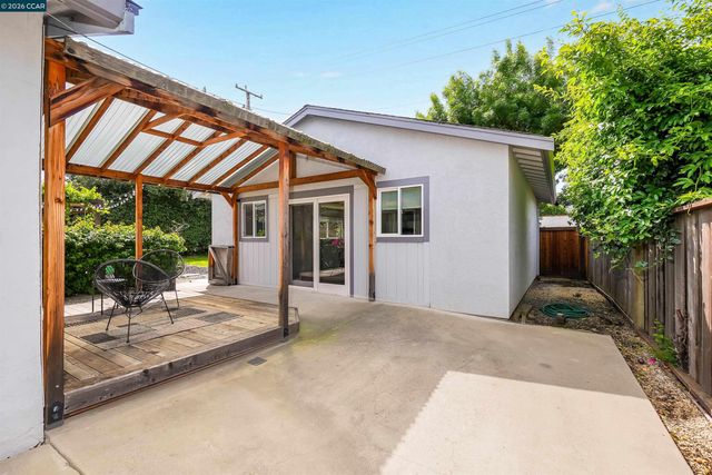 5506 Florida Dr, Concord, CA 94521