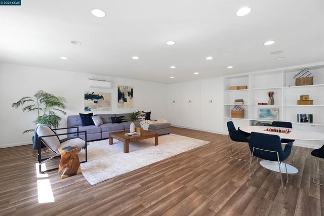 5506 Florida Dr, Concord, CA 94521