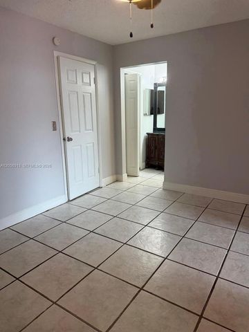 9116 NW 35th Pl, Sunrise, FL 33351