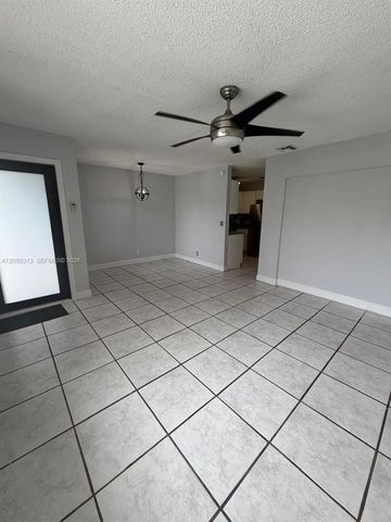 9116 NW 35th Pl, Sunrise, FL 33351
