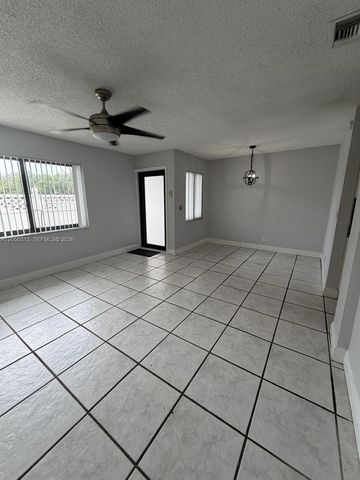 9116 NW 35th Pl, Sunrise, FL 33351