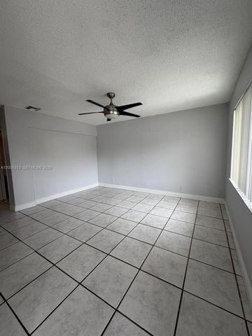 9116 NW 35th Pl, Sunrise, FL 33351
